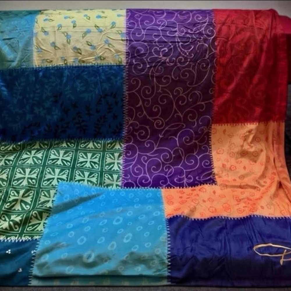 Dolly Parton Coat Of Many Colors Fleece Throw Blanket Dollywood 50"x 60" NEW